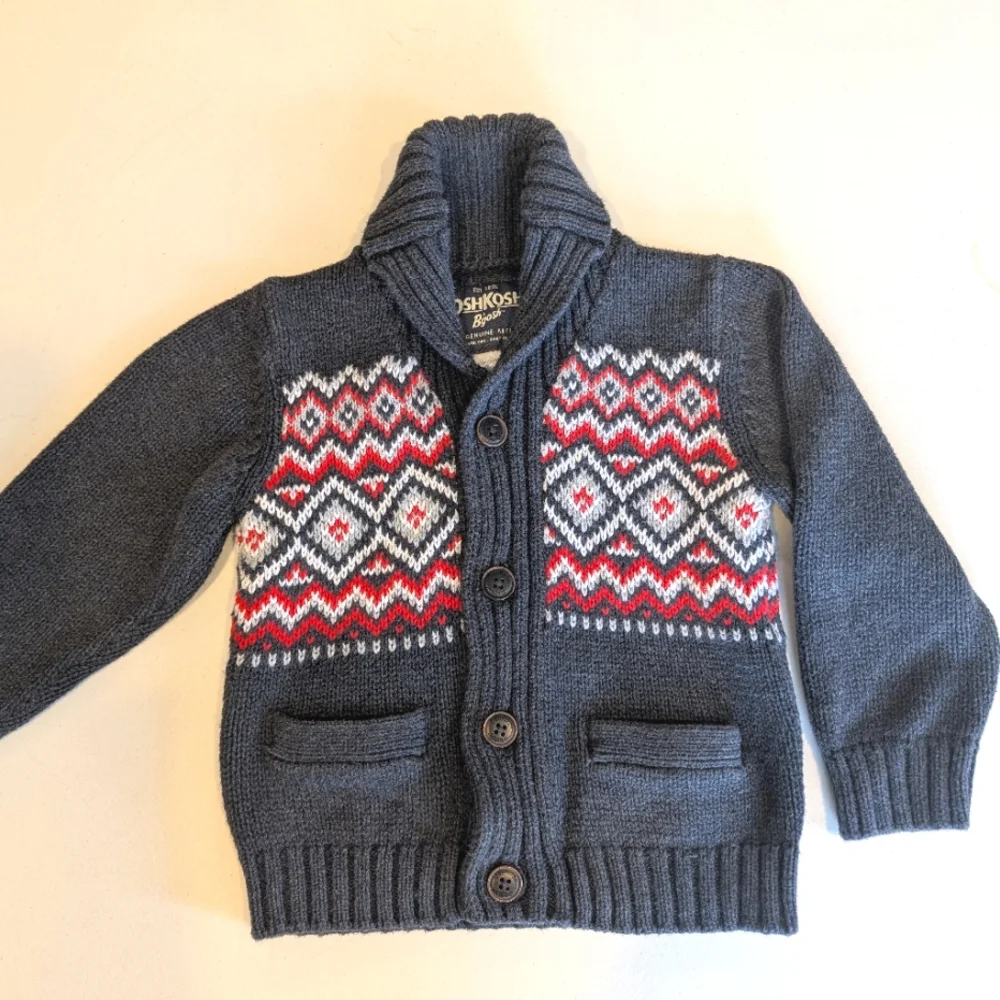 OshKosh B'gosh gray knit Southwestern button up cardigan w pockets. 3T
